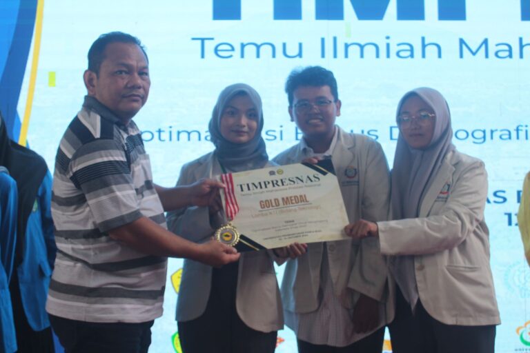 Tim Mahasiswa Prodi Teknik Informatika Universitas Satya Terra Bhinneka Raih Gold Medal di TIMPRESNAS 2024