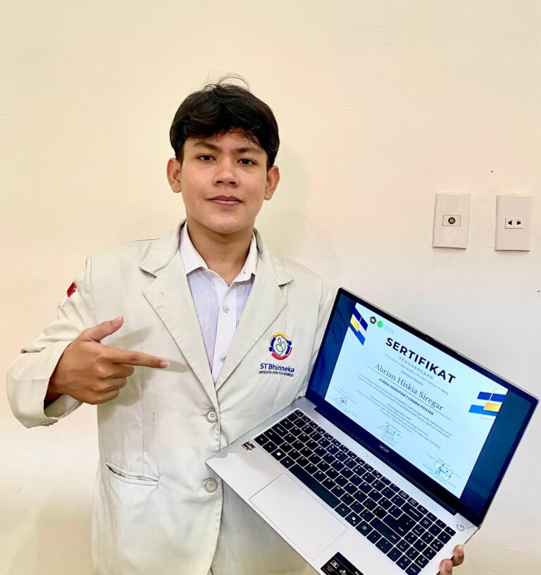 Abrian Hiskia Siregar Juara Harapan 1 Lomba Poster Digital Innovation Competition 2026 Tingkat Nasional